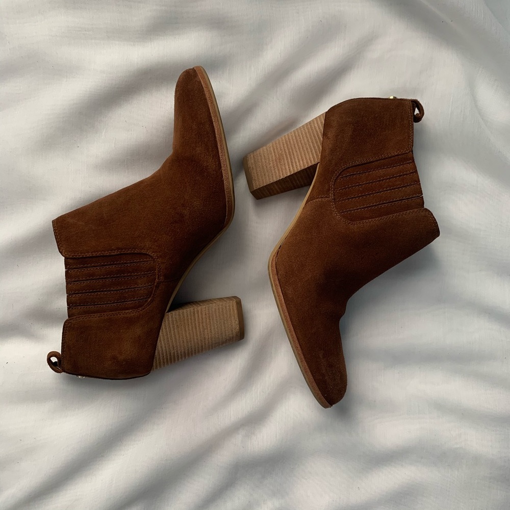 Michael Kors Shaw Bootie Sz 9.5 NWOT